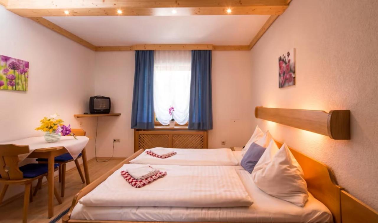 Draxlerhaus Hotell Hohentauern Exteriör bild